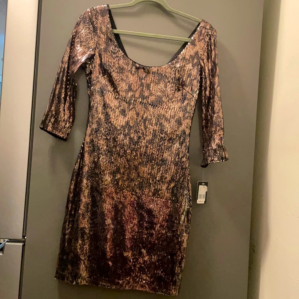 Brand-Guess Size-4  Color-Copper Cheetah Print